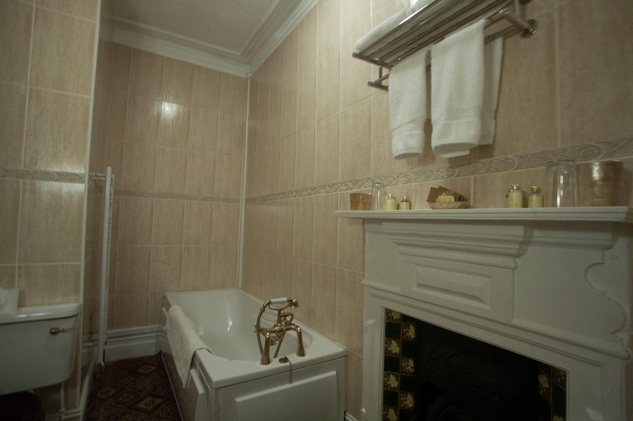 Meifod House Карнарфон Екстериор снимка